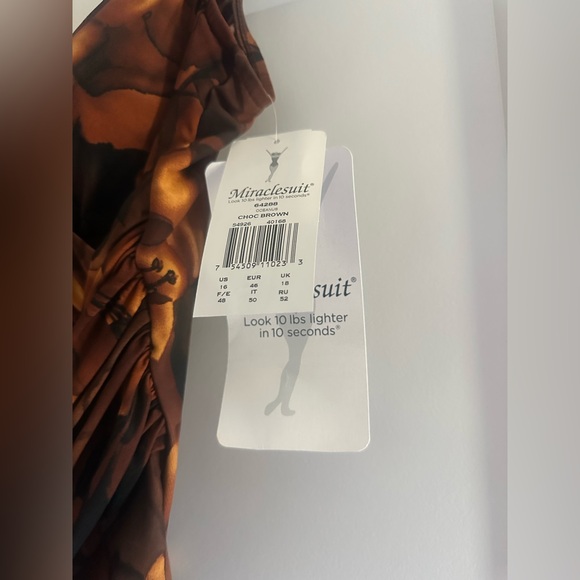 Miraclesuit Oceanus One Piece Swimsuit - Picture 8 of 14